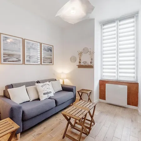 Tassigny - Charmant Appartement/ Terrasse - Port Vannes Buitenkant foto